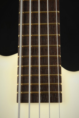 2021 - Warwick GPS Corvette Ash 5 Active - Solid Creme White High Polish