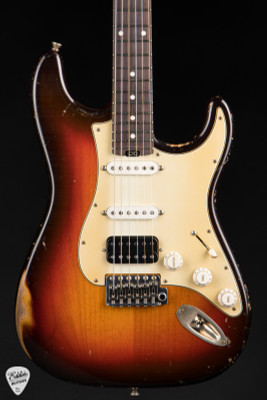 Iconic Solana Studio Electric Guitar in 3 Tone Sunburst