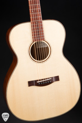 2024 - Santa Cruz OM Custom - Old Growth German Spruce & Ancient Kauri Acoustic Guitar