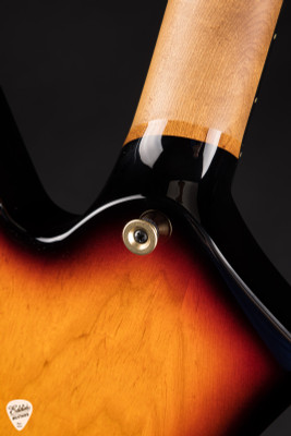 Jackson USA Custom Shop Kelly Electric Guitar in 3 Tone Burst