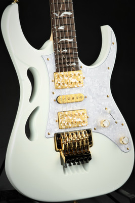 Ibanez Steve Vai Signature PIA3761 - Stallion White