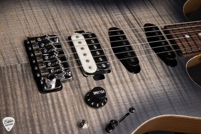 Ibanez Tom Quayle Signature TQM2 - Charcoal Black Burst Flat