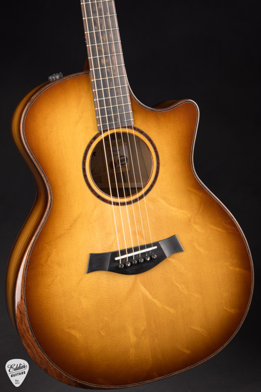 Taylor Custom #42 C14ce B5042 Grand Auditorium Bearclaw Sitka Spruce/Blackheart Sassafras – Shaded Edgeburst/NAMM 2025 Acoustic Guitar