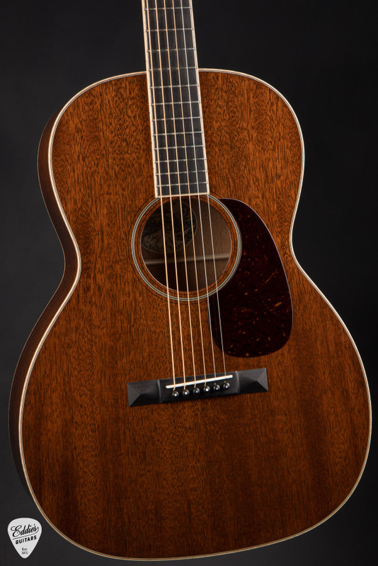 Collings 0001 Mh Acoustic Guitar in Honduran Mahogany