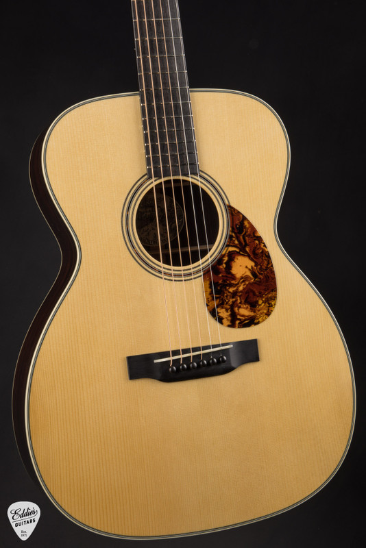 Collings OM2A Hill Country – Adirondack Spruce & Indian Rosewood Acoustic Guitar