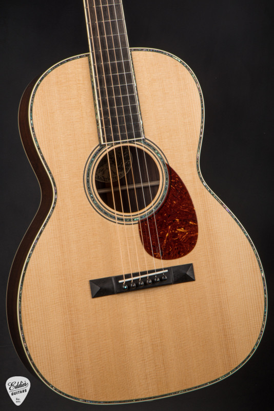 Collings 00 42 T Acoustic Guitar with Old Growth Sitka Spruce and Indian Rosewood