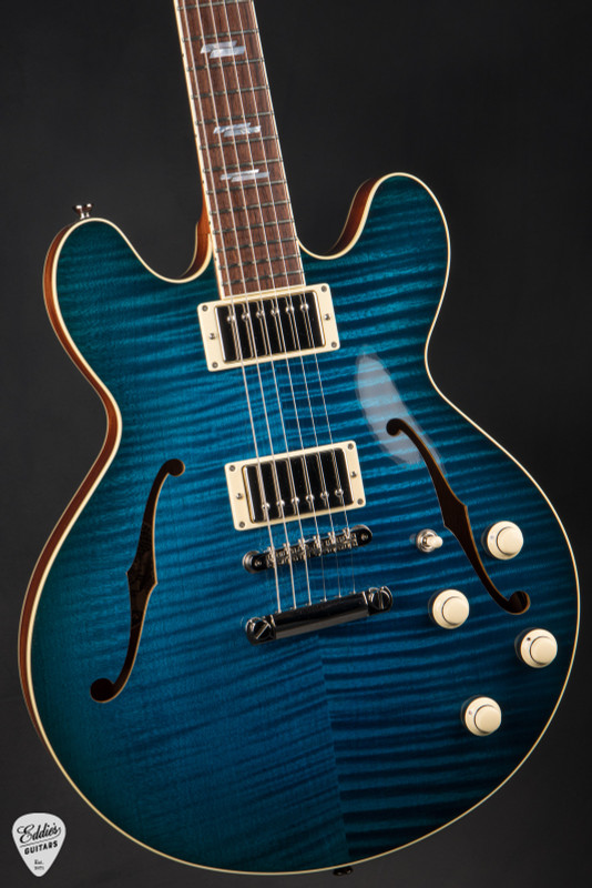 N2025 Collings I35 Deluxe Custom Inlay Mermaid Blue