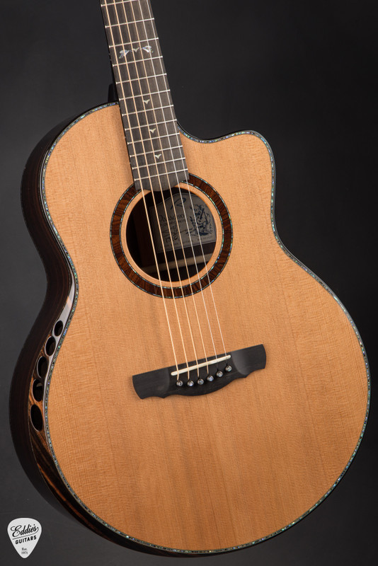 Kevin Ryan Paradiso Grand Concert Acoustic Guitar with Western Red Cedar and Indian Rosewood