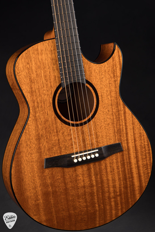 Marchione OMC – All Mahogany Acoustic Guitar