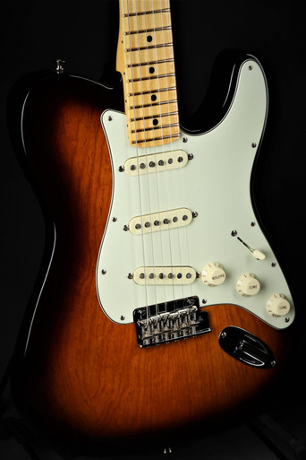 Fender Limited Edition Parallel Universe Strat-Tele® Hybrid