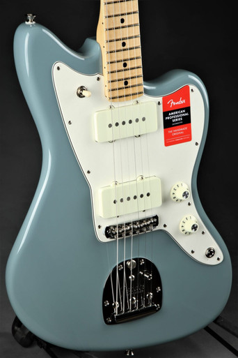 10241_fender_american_pro_jazz