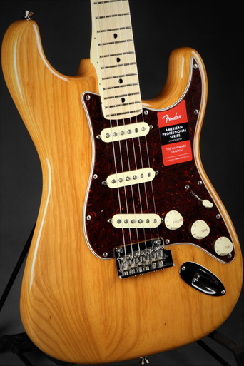 Fender 2019 Limited Edition American Professional Ash Stratocaster