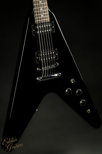 2023 - Gibson 80s Flying V Ebony 5.15 #202630108 - Eddie's Guitars