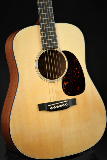 Used - Martin Dreadnought Junior Electric (2015) - Eddie's Guitars