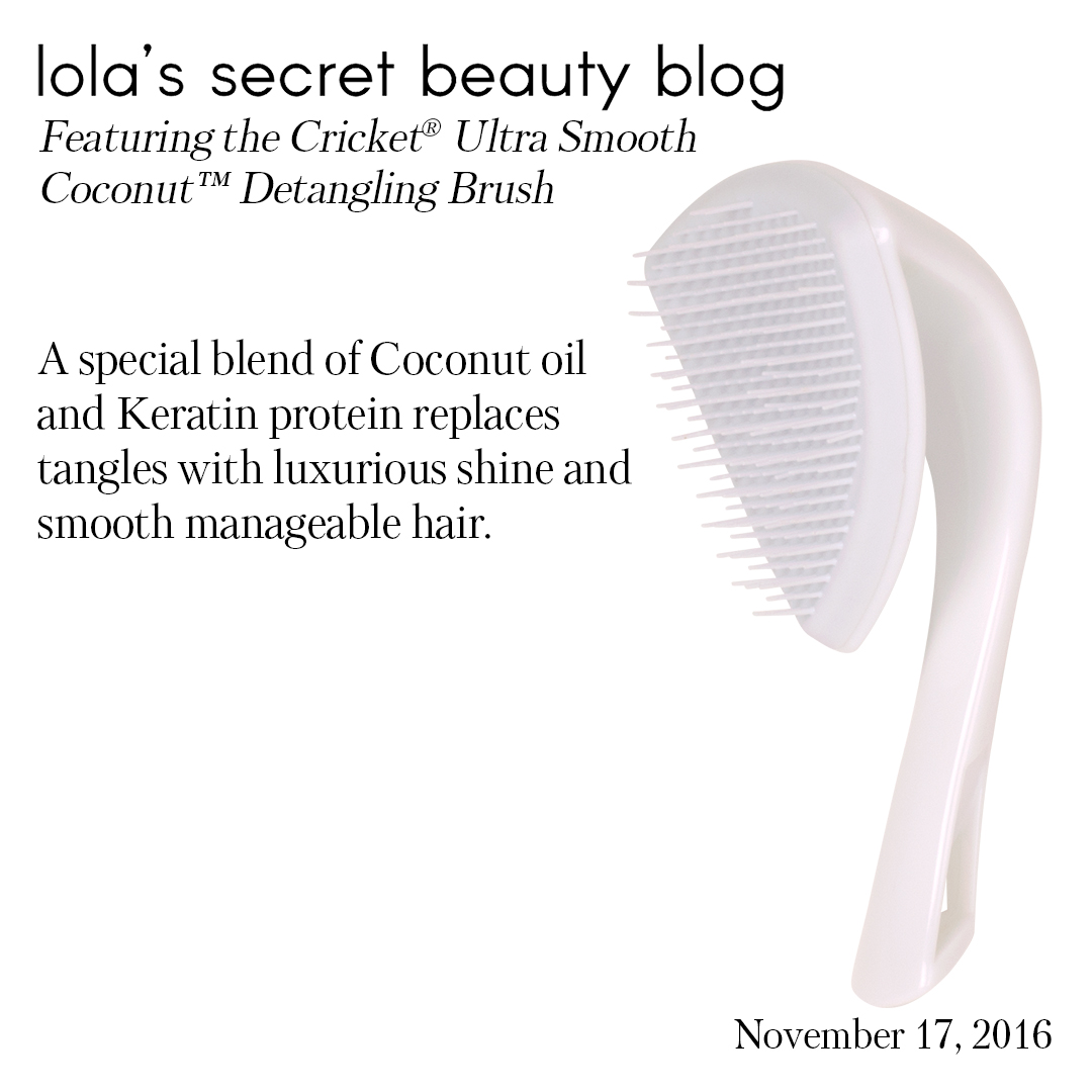 2016.11.lolas-secret-beauty-blog-us-coconut-detangling-brush-1a-56740.jpg