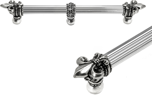 Charlemagne 12'' cc with 5/8'' reeded center long pull with large Fleur De Lys with center brace 5717R-9