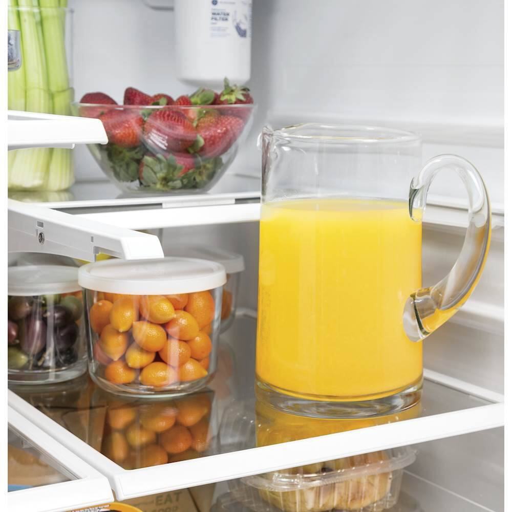 GE - 24.7 Cu. Ft. French Door Refrigerator with Internal Water Dispenser - High Gloss White