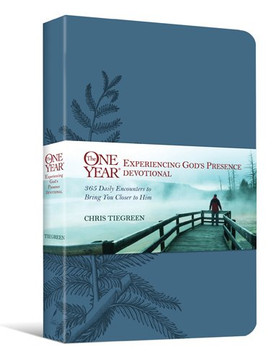 The One Year Experiencing God's Presence Devotional: 365 Daily Encounters to Bring You Closer to Him Cover