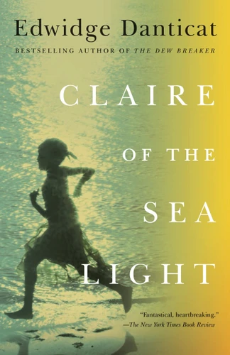 Claire of the Sea Light (Vintage Contemporaries) book cover by Edwidge Danticat