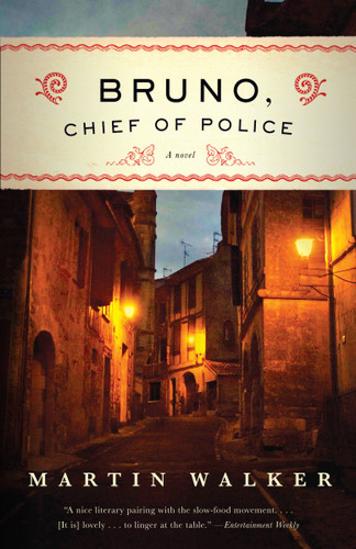 Bruno, Chief of Police: A Mystery of the French Countryside (Bruno, Chief of Police Series) book cover by Martin Walker