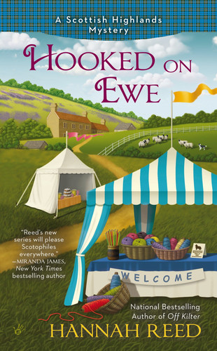 Hooked on Ewe (A Scottish Highlands Mystery) book cover by Hannah Reed