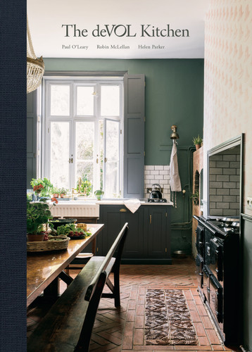 The deVOL Kitchen: Designing and Styling the Most Important Room in Your Home book cover by Paul O'Leary, Robin McLellan, Helen Parker