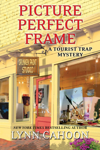 Picture Perfect Frame (A Tourist Trap Mystery) book cover by Lynn Cahoon