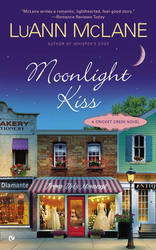 Moonlight Kiss: A Cricket Creek Novel (Cricket Creek) book cover by LuAnn McLane