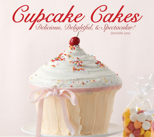 Cupcake Cakes book cover by Danielle Levy