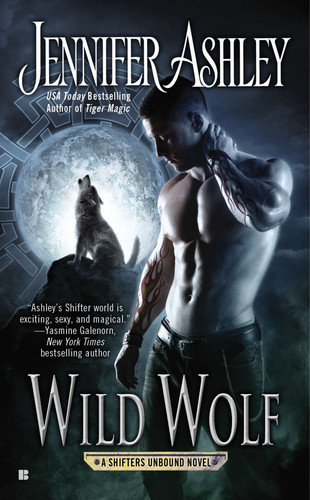 Wild Wolf (A Shifters Unbound Novel) book cover by Jennifer Ashley