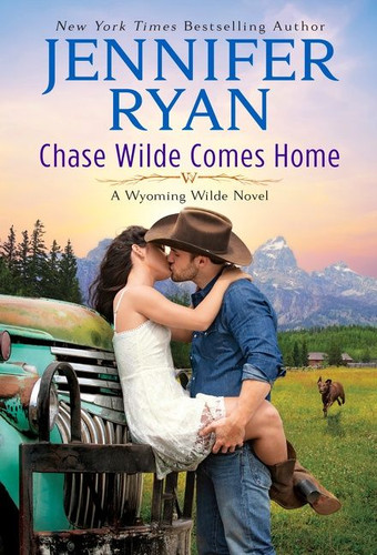 Chase Wilde Comes Home: A Wyoming Wilde Novel (Wyoming Wilde #1) book cover by Jennifer Ryan
