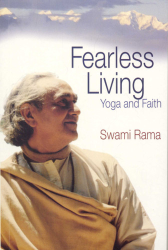 Fearless Living: Yoga and Faith book cover by Swami Rama