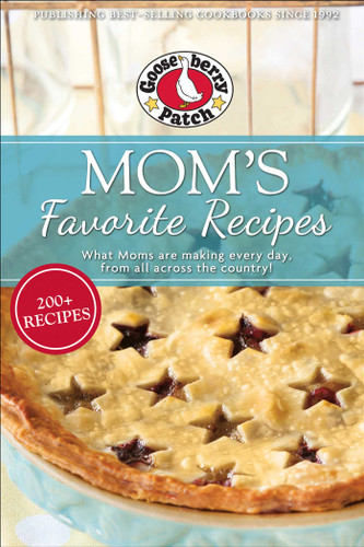 Mom's Favorite Recipes (PB Everyday Cookbooks) book cover by Gooseberry Patch