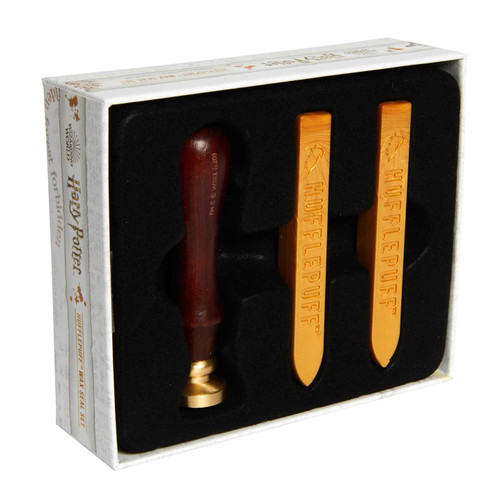 Harry Potter: Hufflepuff Wax Seal Set (Harry Potter) book cover by Insight Editions