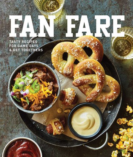 Fan Fare: Game Day Recipes for Delicious Finger Foods, Drinks & More book cover by Kate McMillan