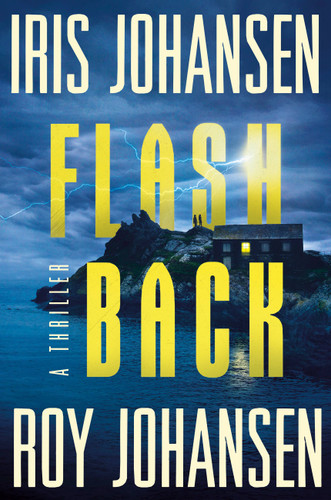 Flashback (Kendra Michaels) book cover by Iris Johansen, Roy Johansen