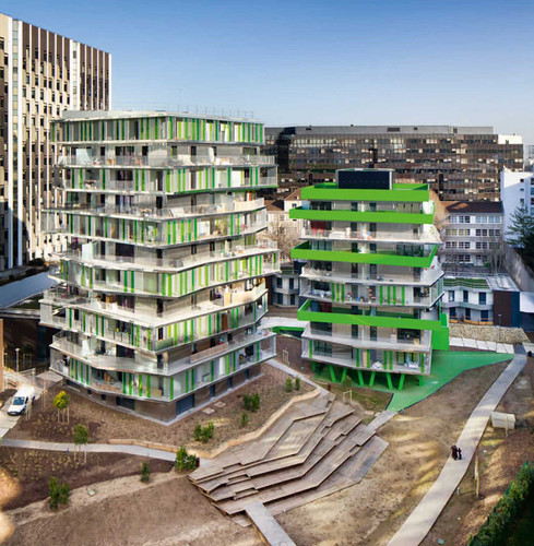 Innovative Apartment Buildings: New Directions in Sustainable Design book cover by Avi Friedman