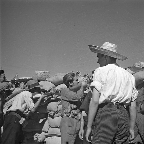 Gerda Taro: With Robert Capa as Photojournalist in the Spanish Civil War book cover by Irme Schaber