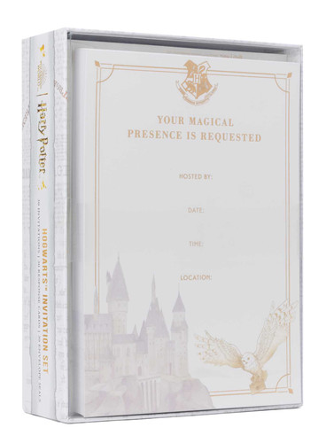 Harry Potter: Hogwarts Invitation Set (Set of 30) (Harry Potter) book cover by Insights