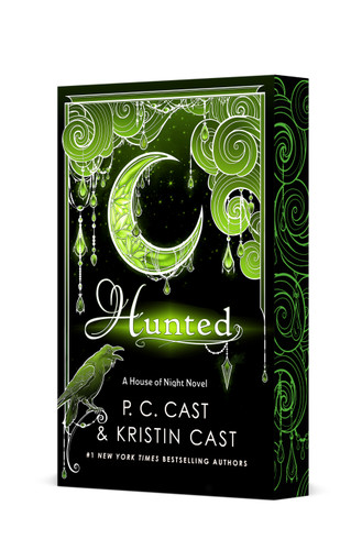 Hunted: Deluxe Edition (House of Night Novels #5) book cover by P. C. Cast, Kristin Cast