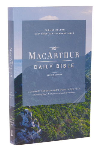 NASB, MacArthur Daily Bible, 2nd Edition, Paperback, 1995 Text, Comfort Print book cover by Zondervan