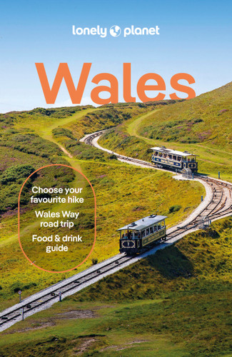 Lonely Planet Wales (Travel Guide) book cover by Amy Pay, Kerry Walker, Portia Jones
