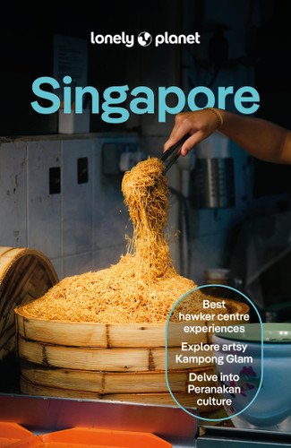 Lonely Planet Singapore (Travel Guide) book cover by Ria de Jong, Morgan Awyong, Jaclynn Seah