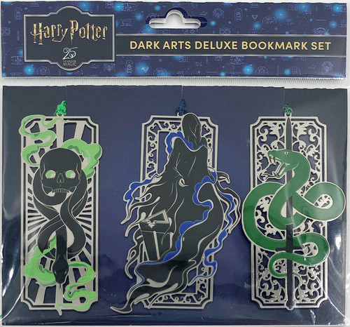 Harry Potter: Dark Arts Deluxe Bookmark Set (Set of 3) book cover by Insight Editions