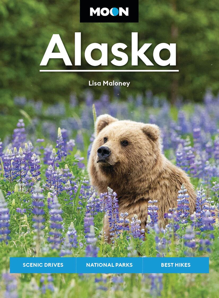 Moon Alaska: Scenic Drives, National Parks, Best Hikes (Moon U.S. Travel Guide) book cover by Lisa Maloney, Moon Travel Guides