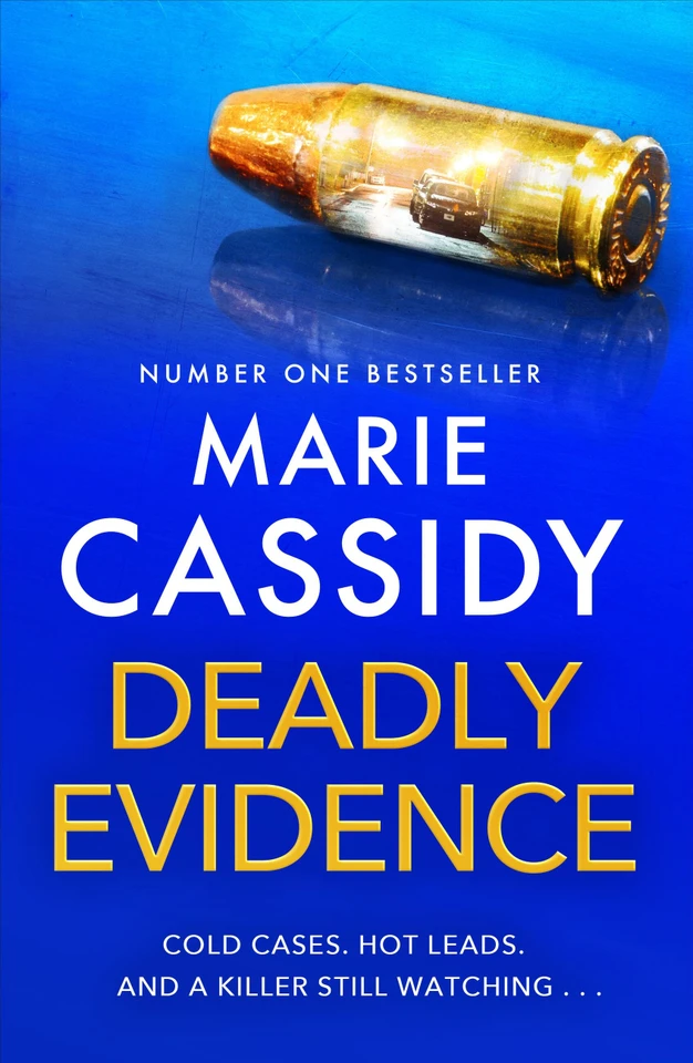 Deadly Evidence: A gripping, page-turning crime thriller from Ireland's former state pathologist book cover by Marie Cassidy