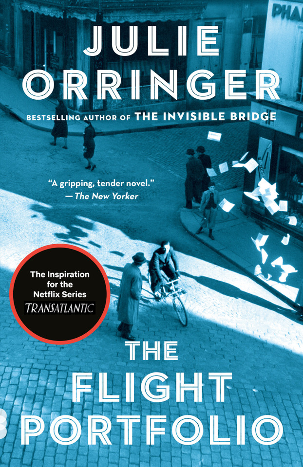 The Flight Portfolio: A novel (Vintage Contemporaries) book cover by Julie Orringer
