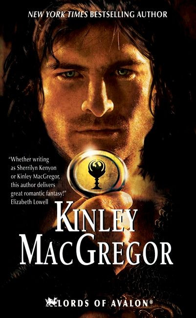 Knight of Darkness book cover by Kinley MacGregor