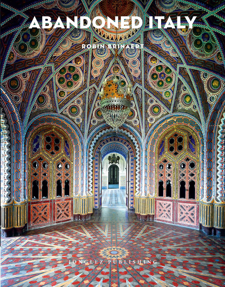 ABANDONED ITALY book cover by Robin Brinaert