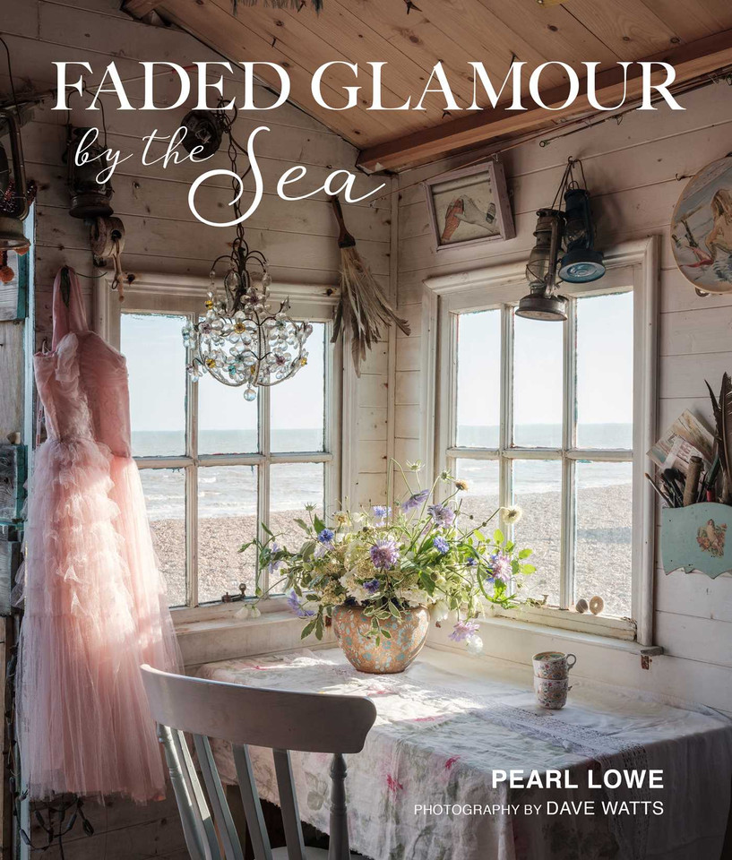 Faded Glamour by the Sea (Faded Glamour) book cover by Pearl Lowe